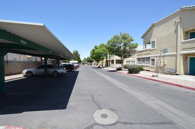Foto del edificio - 1420 Jamielinn Ln