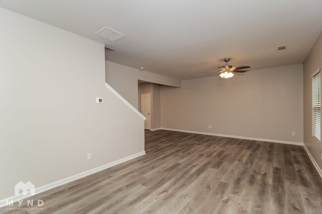 Building Photo - 376 Scotland Dr