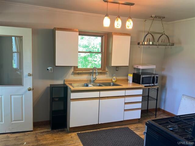 Foto del edificio - 15360 Concord St