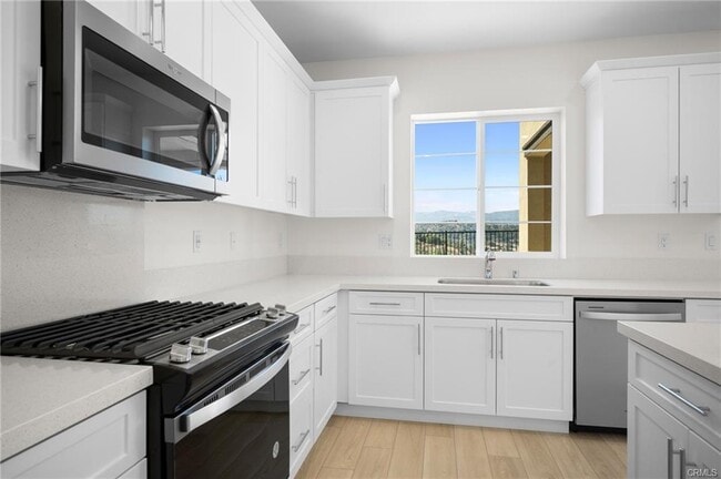 Foto del edificio - 23775 Orange Blossom Dr