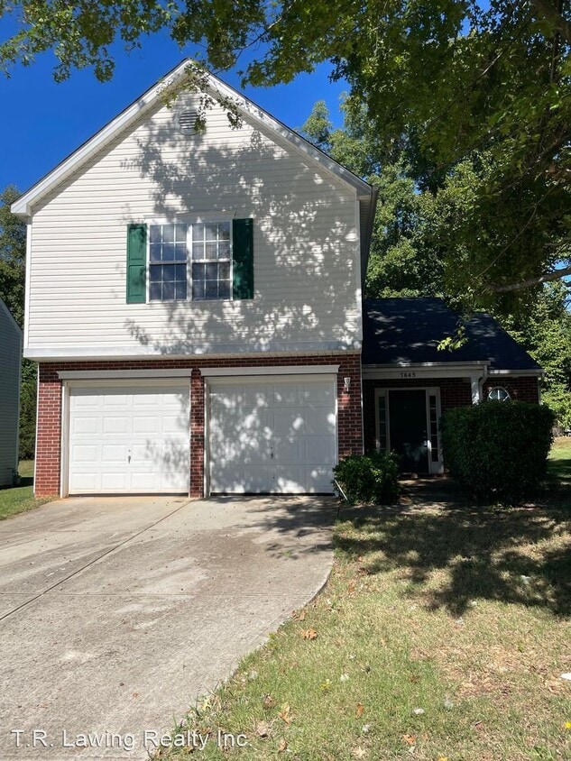 7645 Hidden Creek Dr, Charlotte, NC 28214 House Rental in Charlotte
