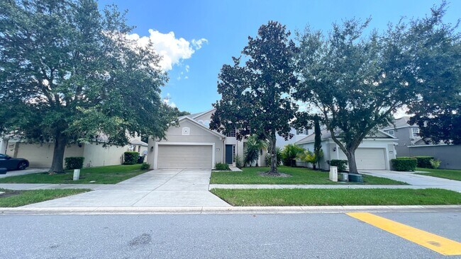 Photo - Spacious 4 Bedroom Spring Isle Home AVAILA...