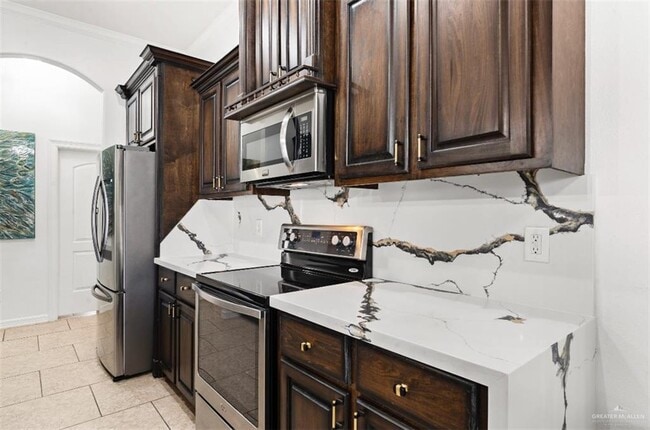 Building Photo - 21 N Loretta Lynn Dr