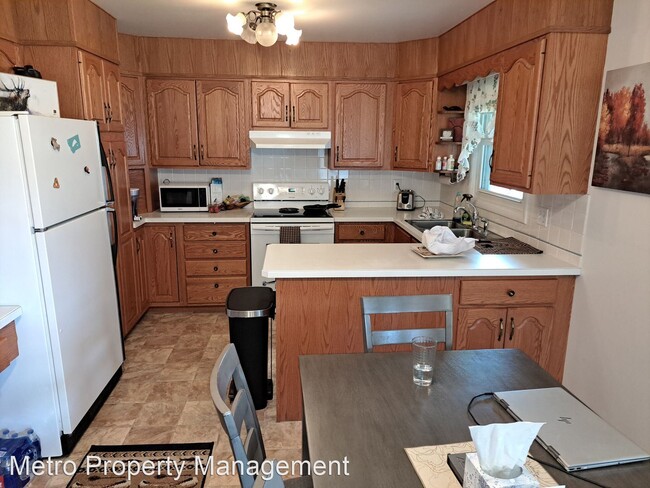 Building Photo - 4 br, 2 bath House - 305 17th st W