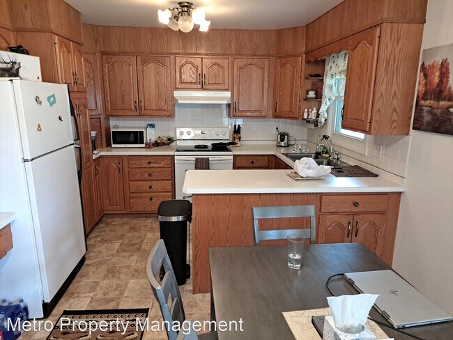 Foto del edificio - 4 br, 2 bath House - 305 17th st W