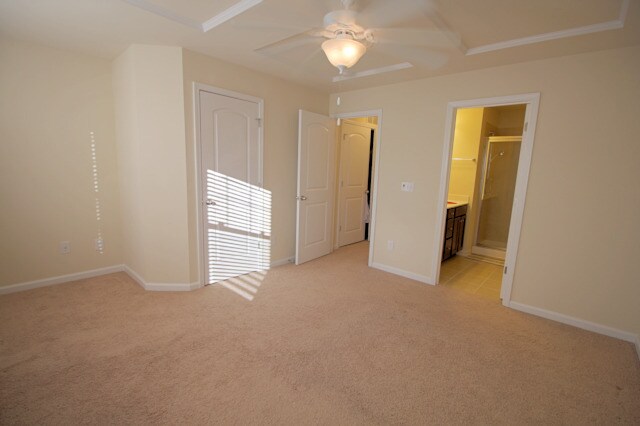 Foto del edificio - 2 Bedroom, 2.5 Bath Townhome in Thompson R...