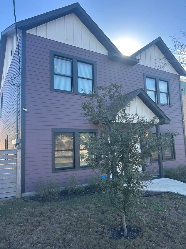 Front of unit - 1822 Martin Luther King Dr