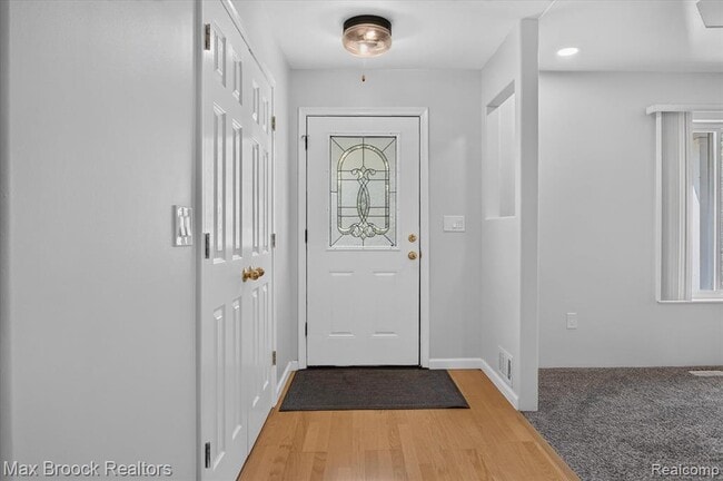 Building Photo - 2120 Daintree Ave