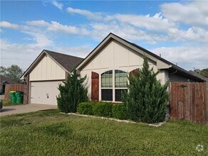Building Photo - 320 Jack Perry Dr