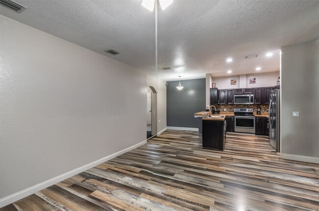 Building Photo - 384 Coral Beach Cir