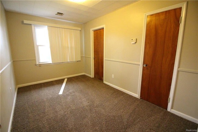 Building Photo - 26705 Greenleaf St