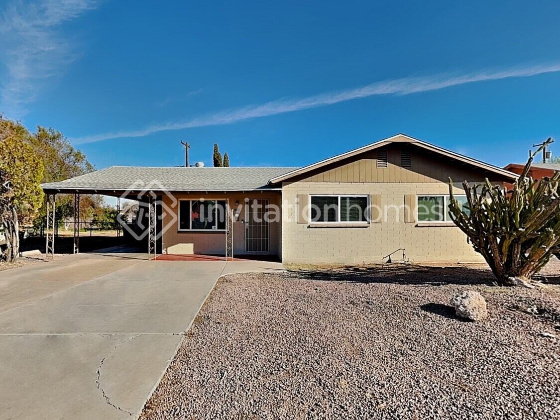 Primary Photo - 1708 E 1st Pl