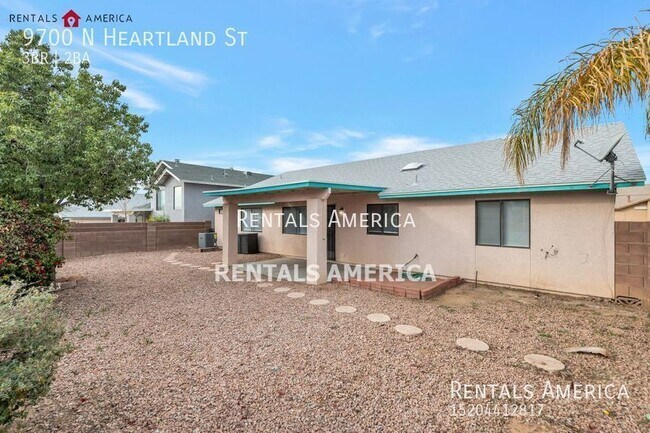Building Photo - Beautiful home in established NW neighborhood