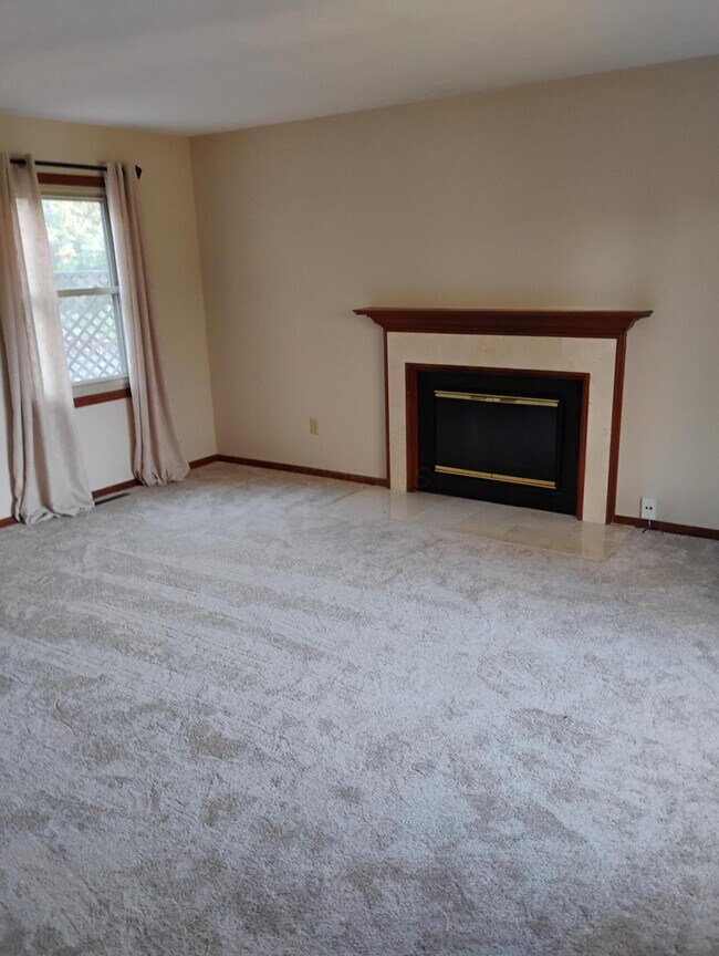 Foto del edificio - 339 Clover Ln