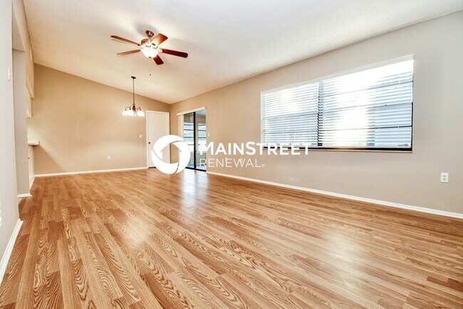 Foto del edificio - 3 Bedroom Pet-Friendly Home in Hudson, FL with Main Street Renewal
