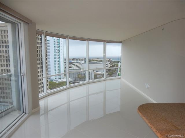 Building Photo - 1296 Kapiolani Blvd