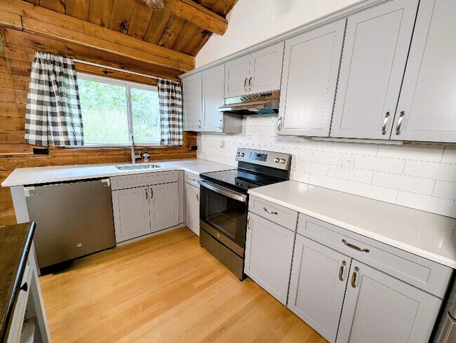 Foto del edificio - 384 Goose Ln