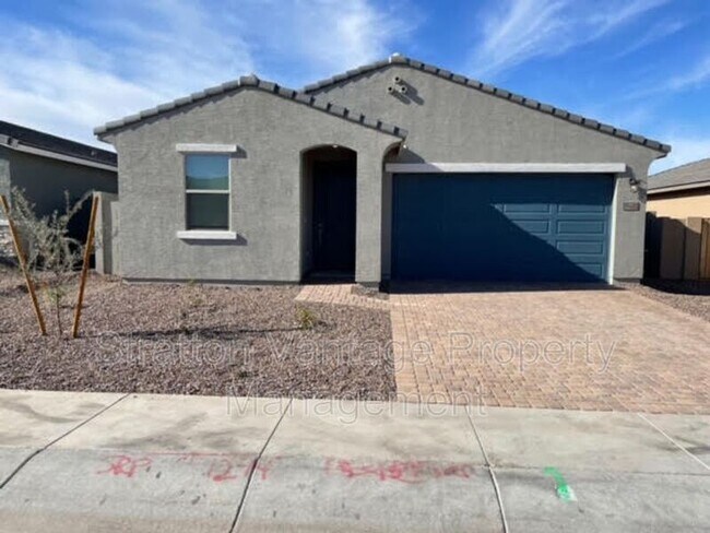Building Photo - 35480 N Perennial St