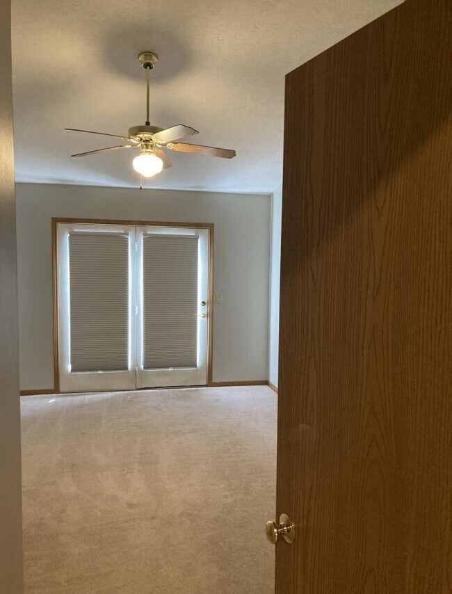 Building Photo - 2 bedroom in Piqua OH 45356