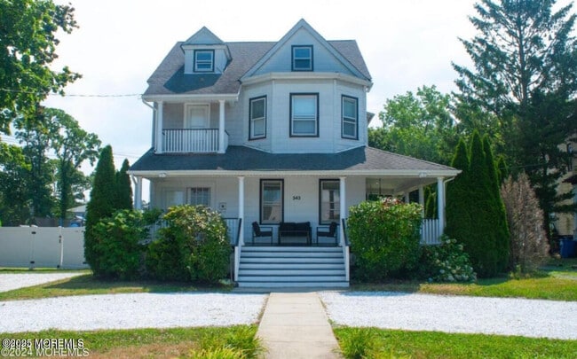 Building Photo - 343 Norwood Ave