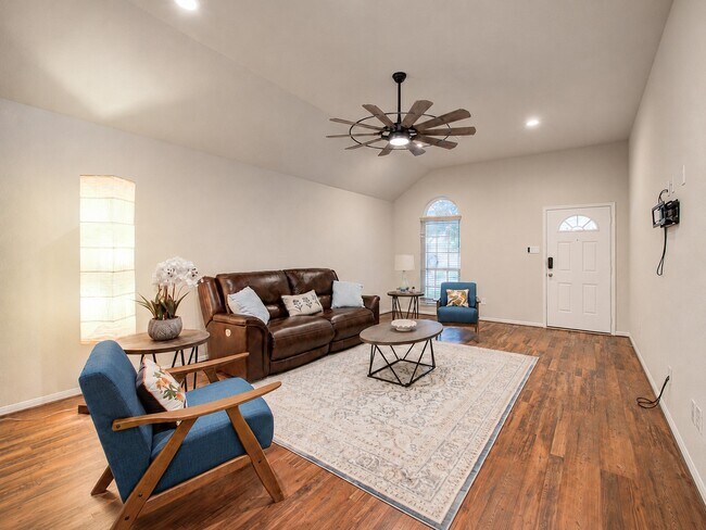 Building Photo - 14915 Calico Heights Ln
