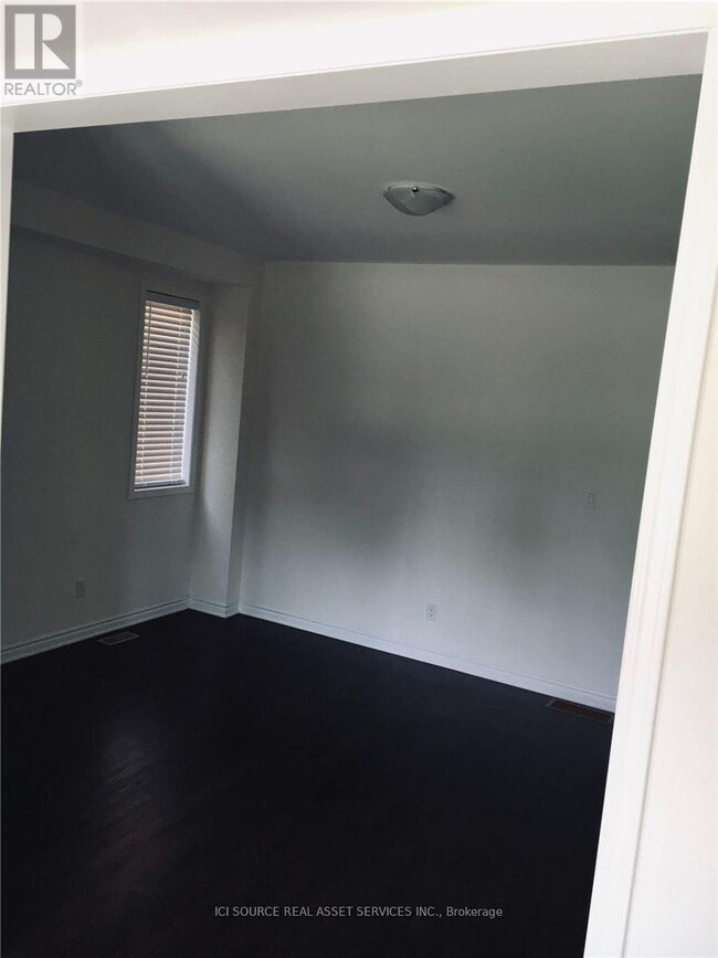 Building Photo - 459 Equestrian Way