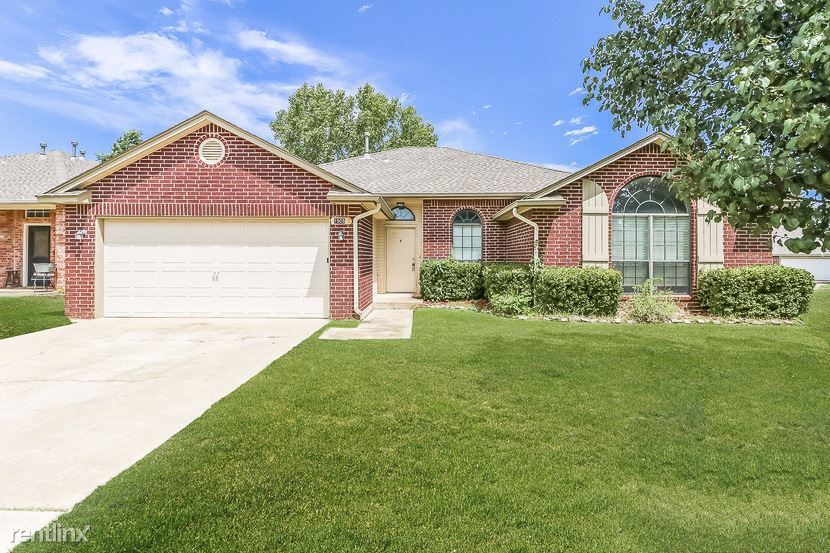 Primary Photo - 4 br, 2.5 bath House - 1905 Fair Meadow Dr