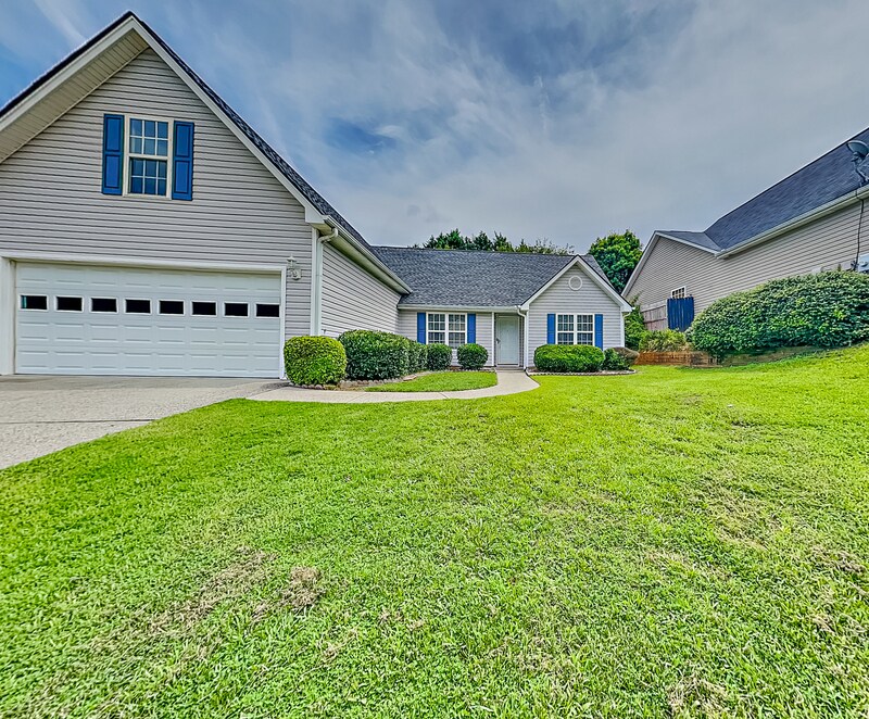 Primary Photo - 220 Ashland Manor Dr