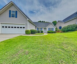 Building Photo - 220 Ashland Manor Dr