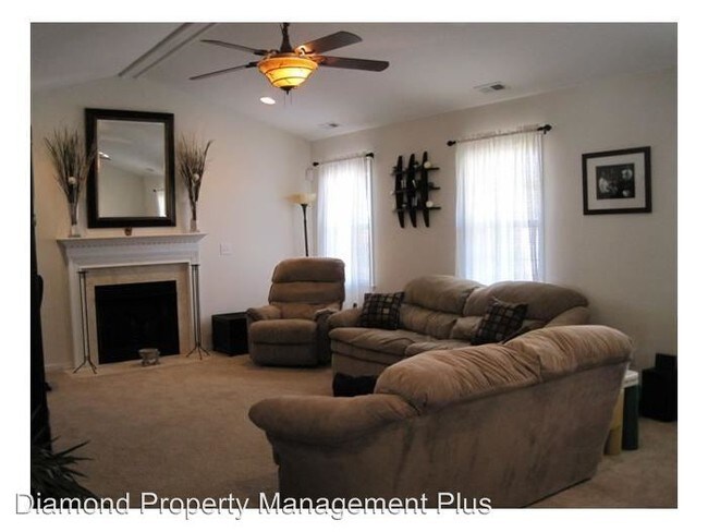 Building Photo - 302 Fishing Creek Dr