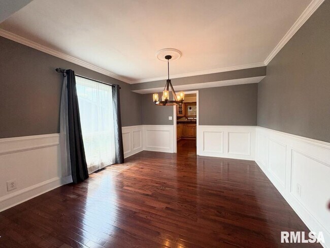 Foto del edificio - 6891 N Fox Point Dr