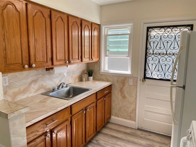 Foto del edificio - 24 Leach St