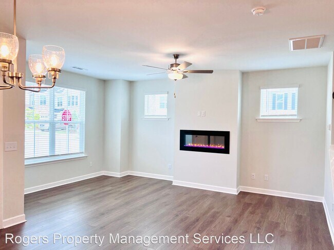 Building Photo - 3 br, 2.5 bath House - 7801 Flatrock Park ...