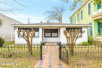 Building Photo - 1212 Avenue H