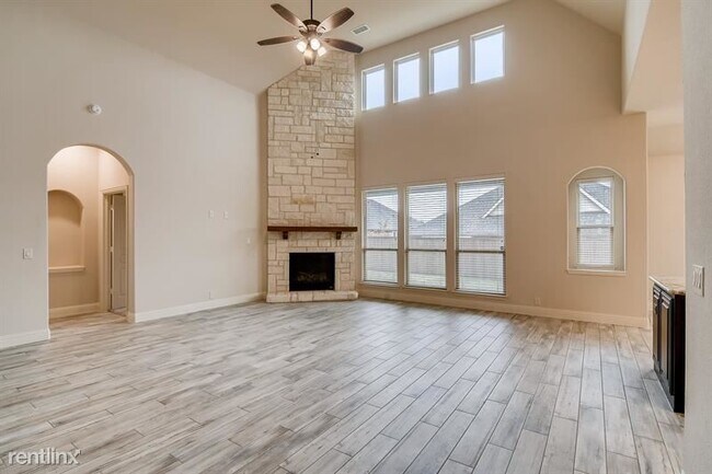 Building Photo - 4 br, 2.5 bath House - 415 Tanglewood Driv...