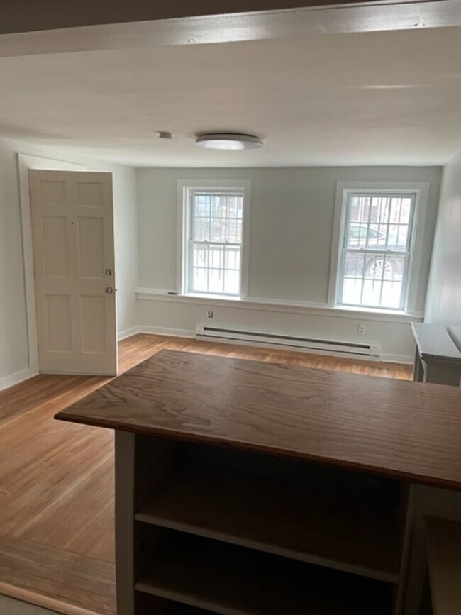 Foto del edificio - 3 Dana Ave