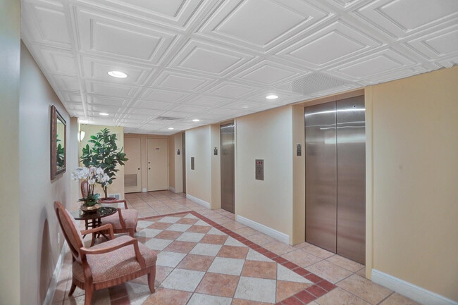Foto del edificio - 5000 N Ocean Blvd