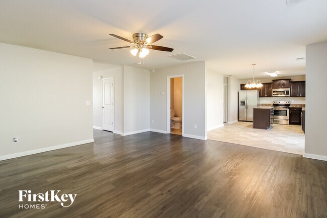 Foto del edificio - 5407 Silverbrook Dr