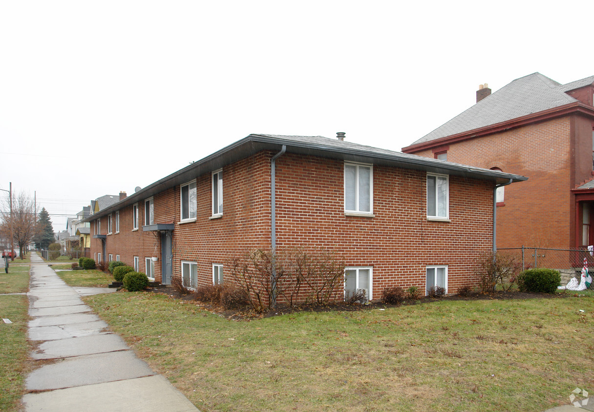 Building Photo - 241-243 Martin Ave