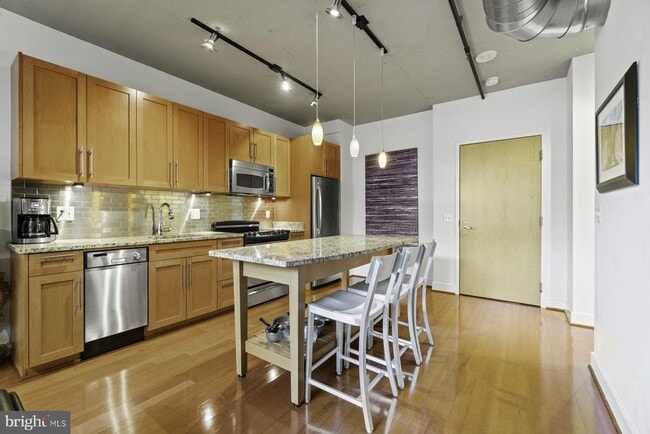 Building Photo - 2125 14th St NW