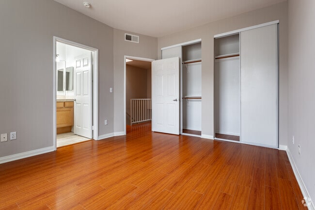 2BR, 3BA - #2 - OSM USC Housing