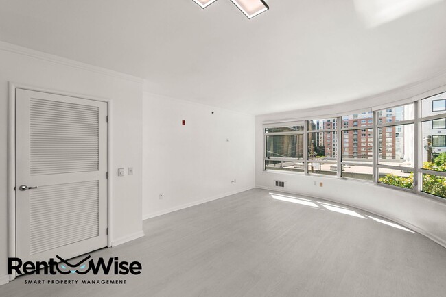 Building Photo - 459 Turk St