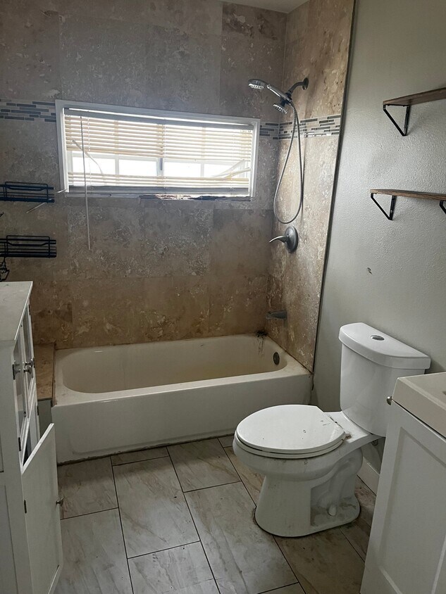 Foto del edificio - 2501 N Sierra Way