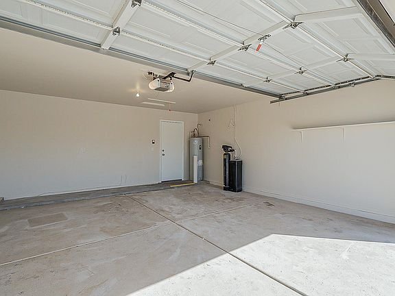 Foto del edificio - 718 W Baylor Ln