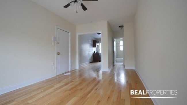 Building Photo - 0 bedroom in CHICAGO IL 60657