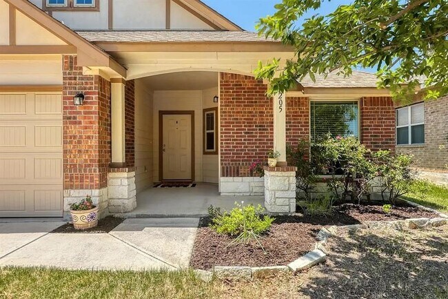 Foto del edificio - 205 Field Corn Ln