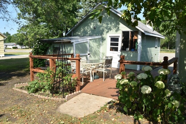 Building Photo - 3 Bed/1 Bathroom House in Perham