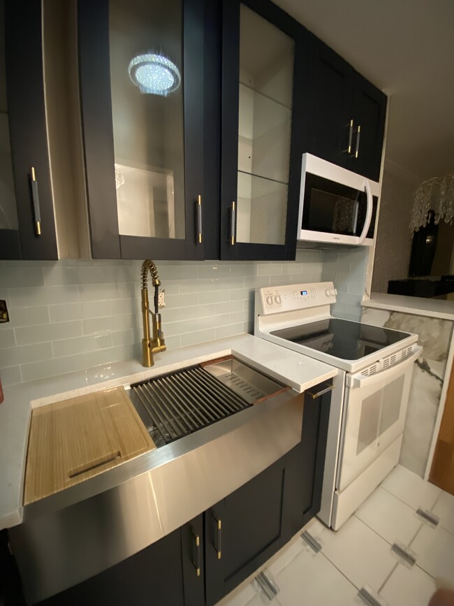 Foto del edificio - 5455 N Sheridan Rd