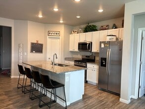Building Photo - 2346 Horse Shoe Cir