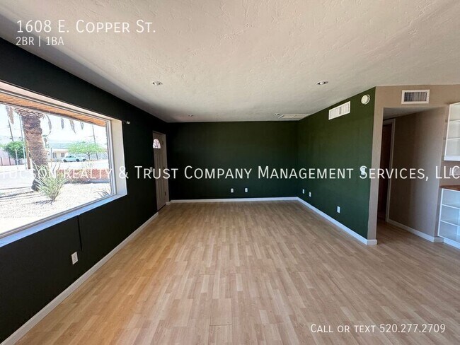Foto del edificio - 1608 E Copper St